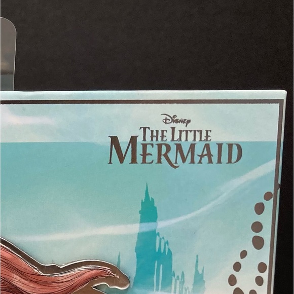 Disney The Little Mermaid Eyeshadow Palette - Picture 2 of 12
